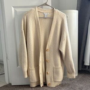 Design History Soft Cream Ribbed Knit Sweater